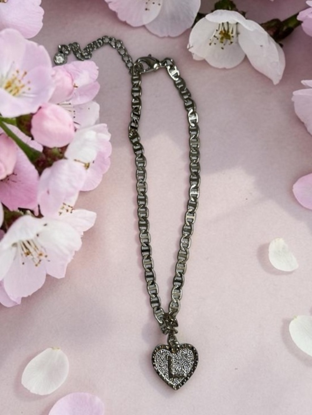 🫶🏻 Silver “L” Heart Pendant Bracelet